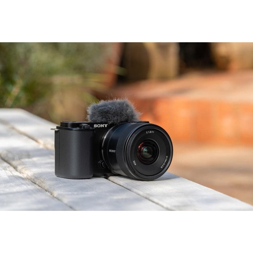 سوني E 11mm | SEL11F18 | F1.8 | عدسة برايم واسعة جدًا | مانت E APS-C | أسود