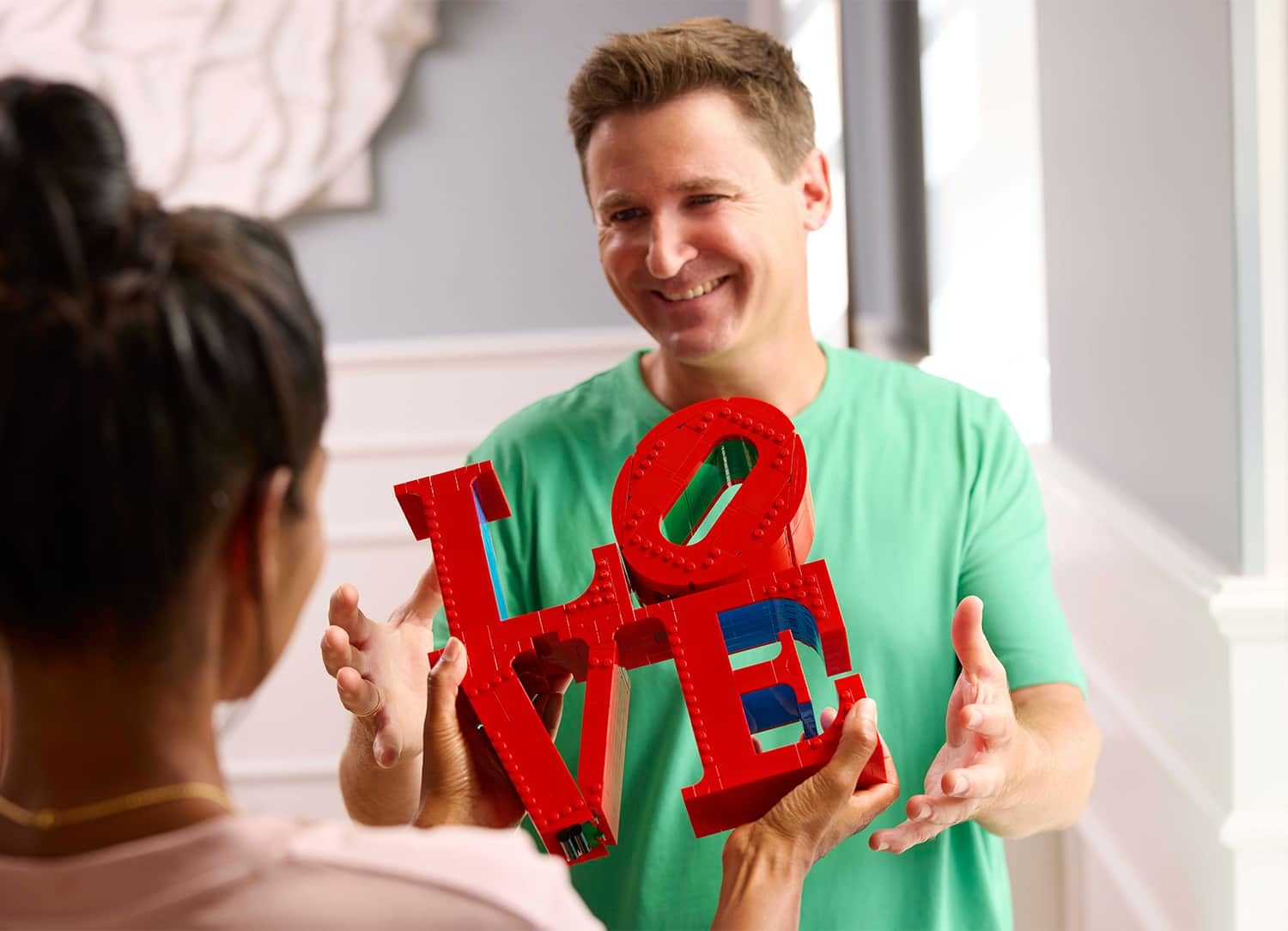 ليغو LOVE