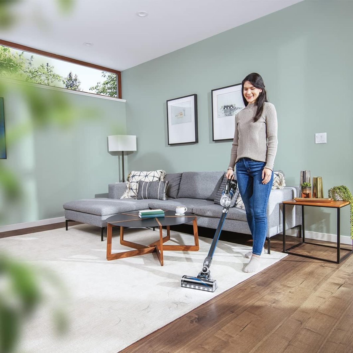 Bissell Powerful Suction Multi-Surface Cleaning Omnipet Turbo Cordless Vacuum Cleaner Black