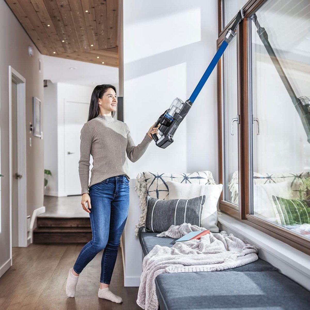 Bissell OmniPet Turbo (3175B) Cordless Vacuum Cleaner | Powerful Suction | Multi-Surface Cleaning | Black