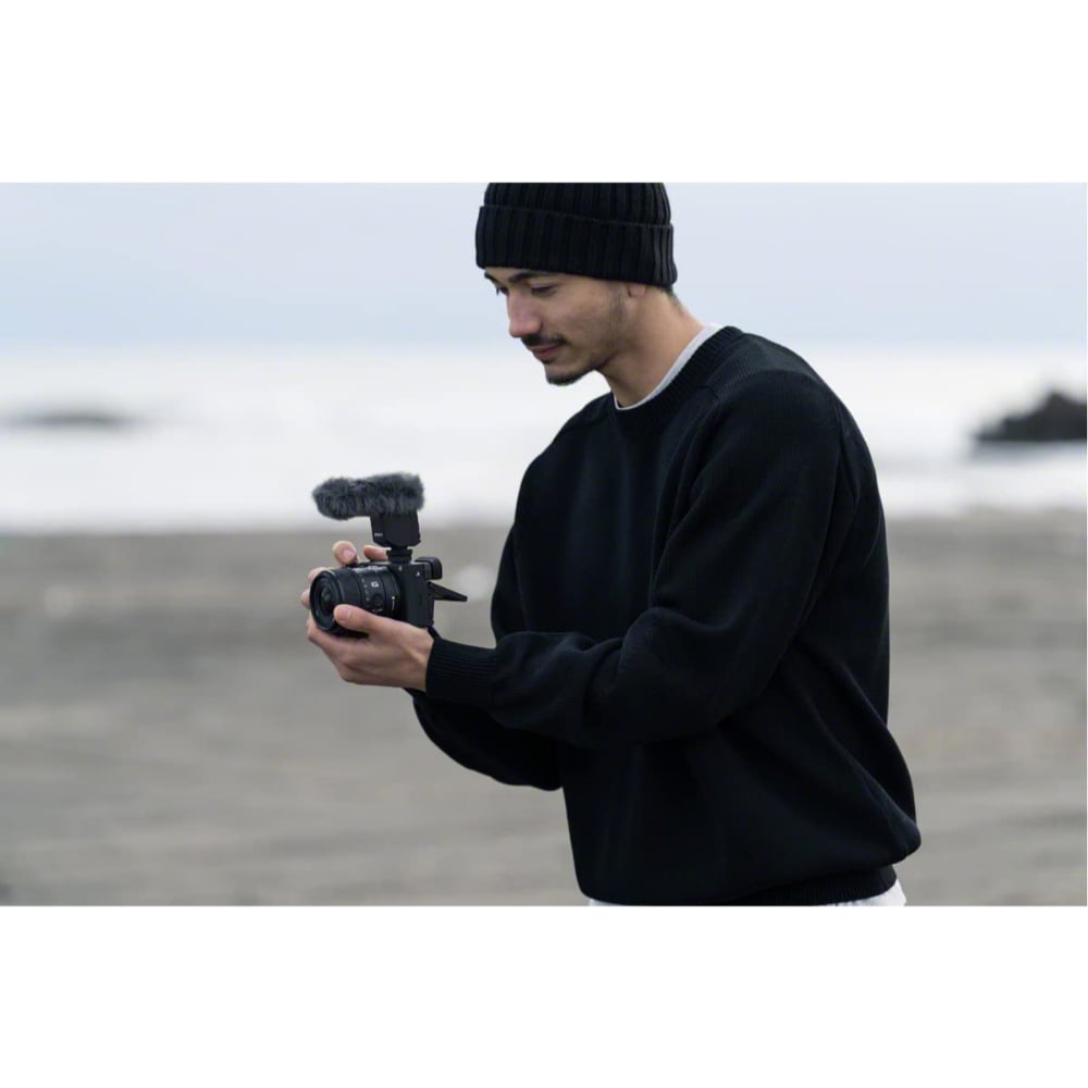 Sony E 15mm | SEL15F14G | F1.4 G | Wide-Angle Prime Lens | APS-C E-Mount | Black