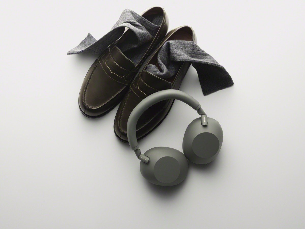 Sony WH-1000XM6 Wireless Noise Cancelling Headphones, 30 Hours Battery, Hi-Res Audio, LDAC, Multipoint, Bluetooth, Olive Gray
